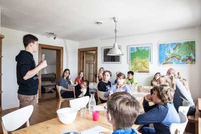 Kleine Besprechung im Lotsenhaus